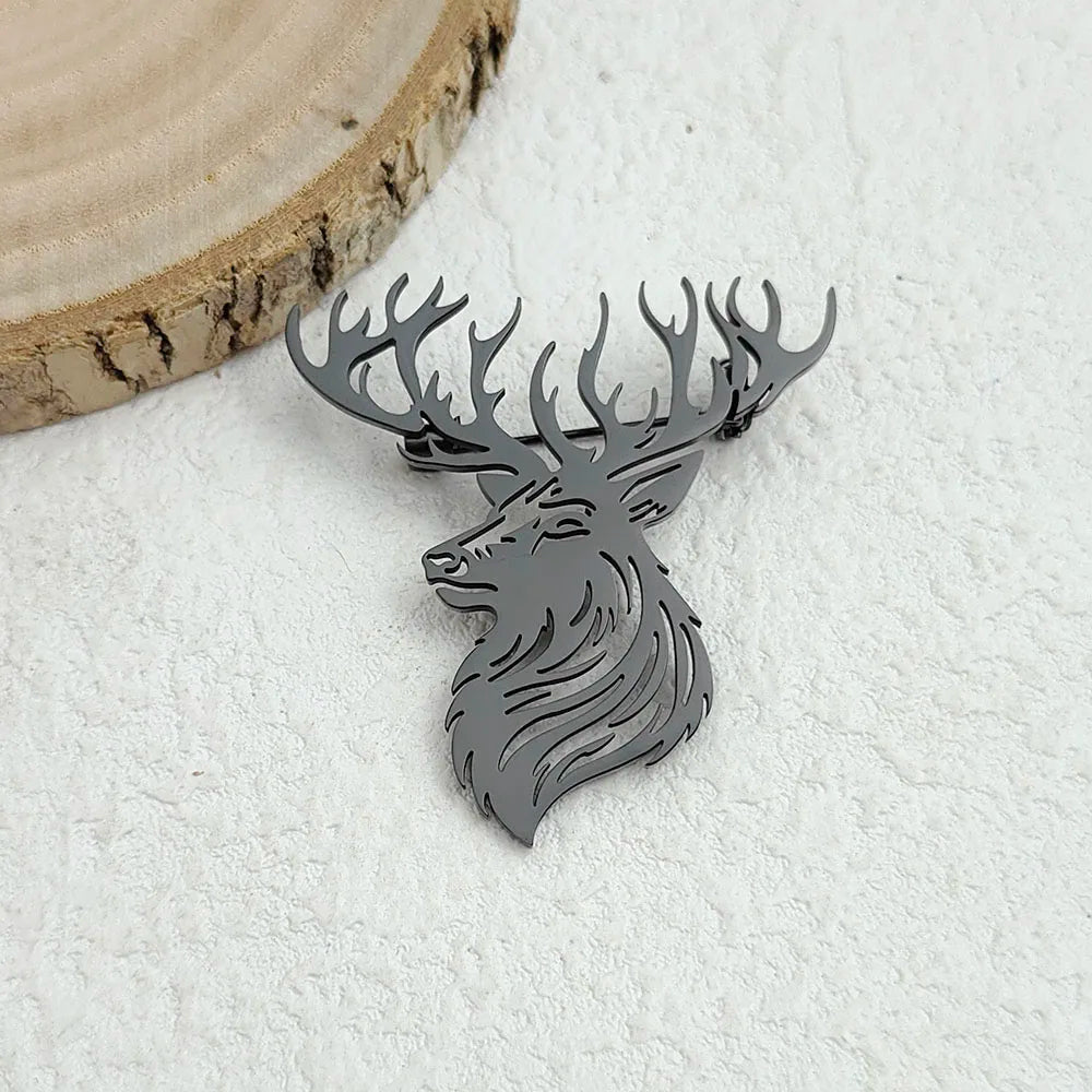 Original innovative Sika deer hollow stainless steel gold-plated 18K brooch, suit lapel pin, waterproof formal fitting Vera Lux