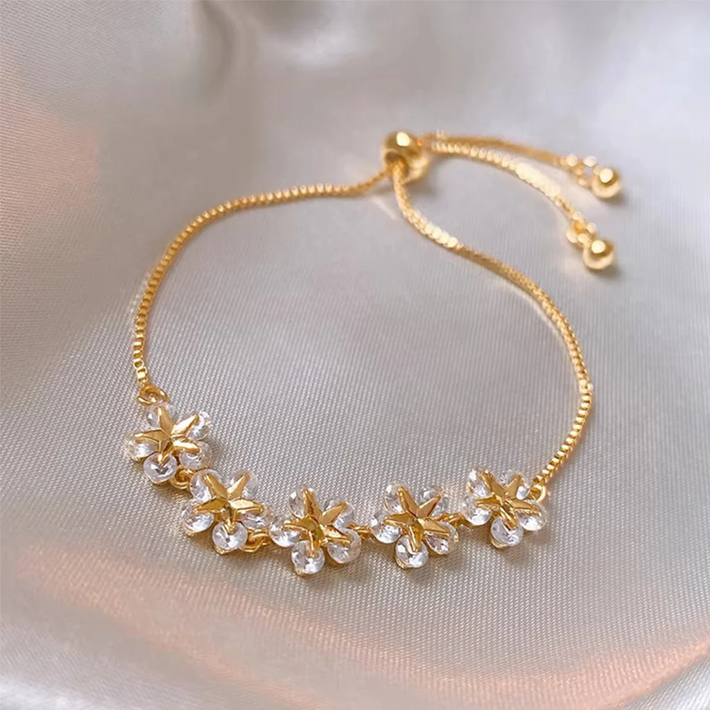 Exquisite Rhinestone Bracelet Ladies Fashion Stars Flower Charm Wristlet Bracelets Gold Color Adjustable Bangle Wedding Jewelry Vera Lux