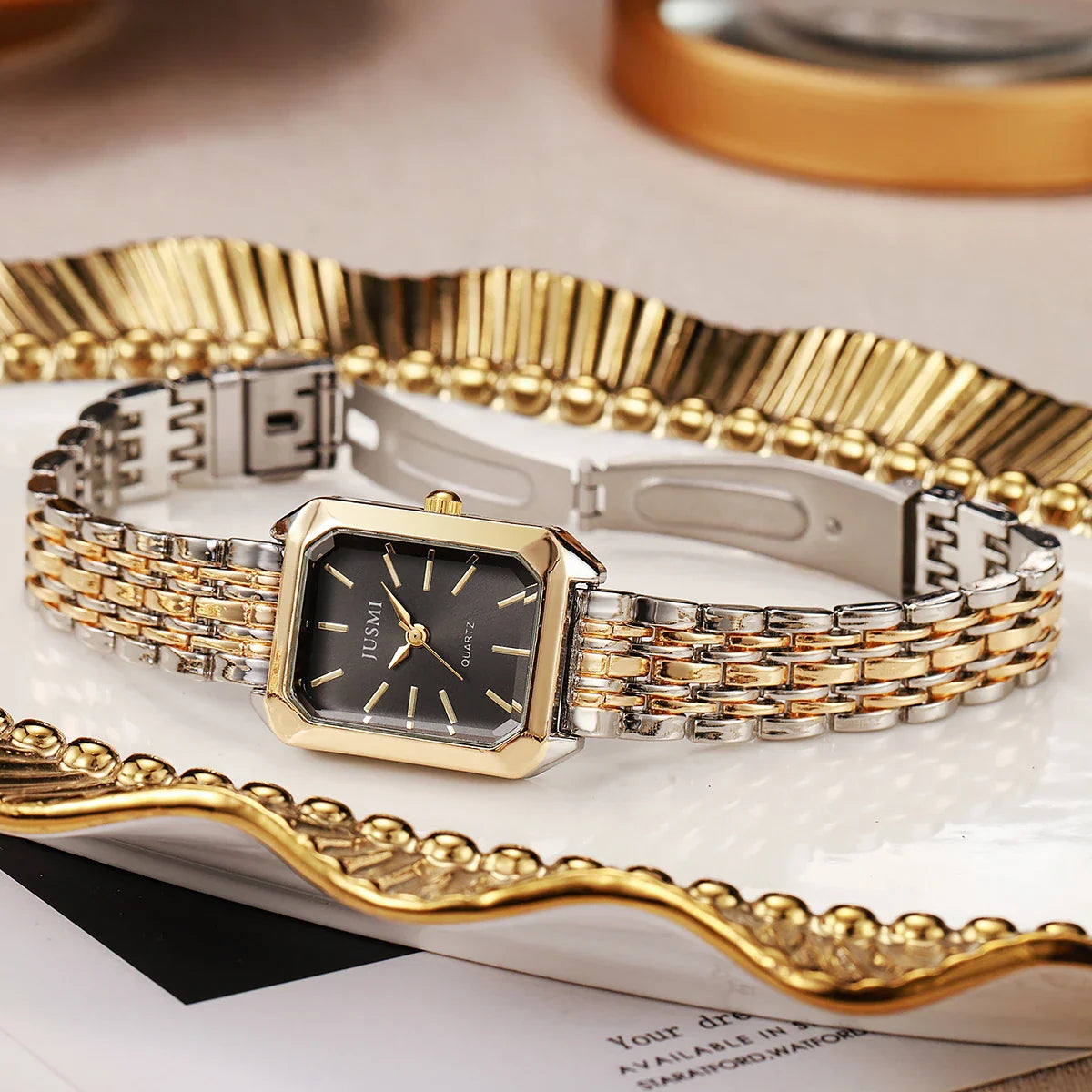 New Fashionable Simple Explosive Square Bar Scale Dial Steel Strip Quartz Watch Vera Lux