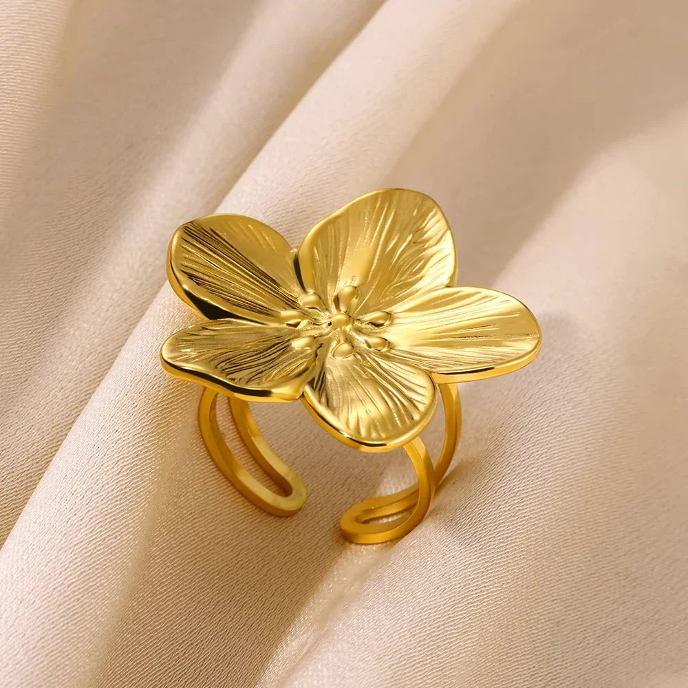 Stainless Steel Exaggerated Big Flower Rings For Women Gold Color Sunflower Finger Ring Female Fashion Aesthetic Jewelry Gift Vera Lux