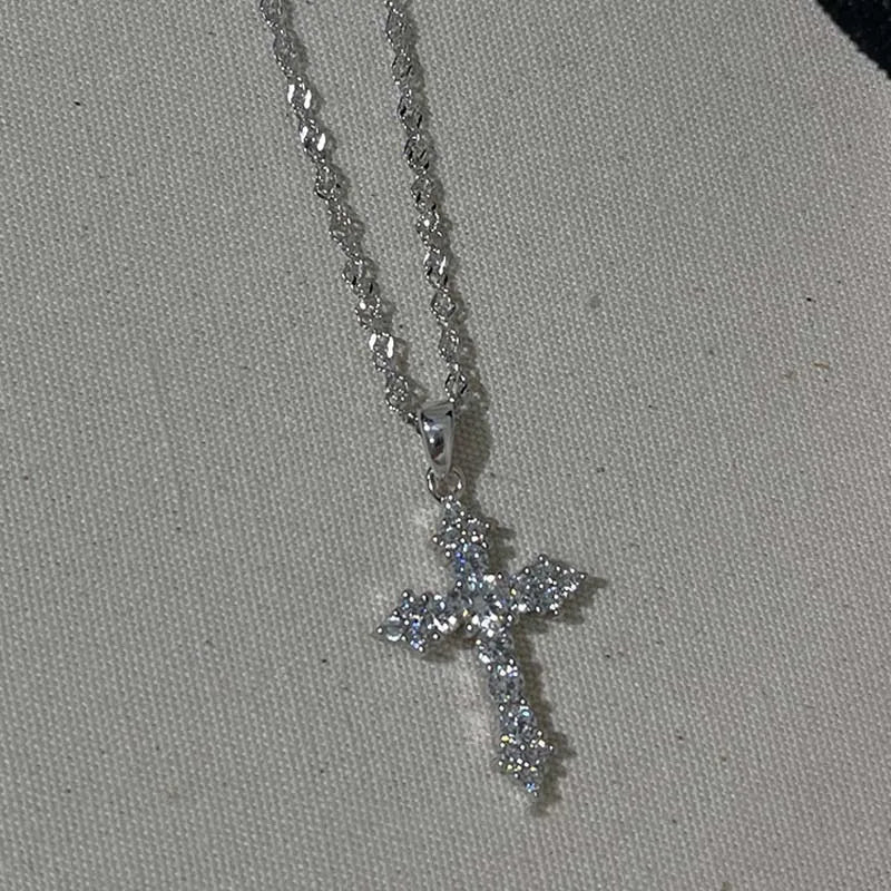 Shiny Crystal Zircon Cross Pendant Necklace for Women Girls Punk Silver Color Thin Chain Necklace Party Jewelry Birthday Gift Vera Lux
