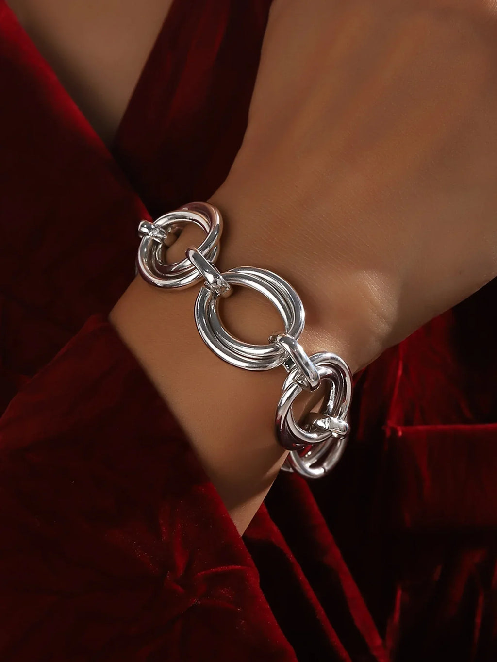 Never Fade Stainless Steel Oval Links Chain Bracelets for Women Girls, Dainty Simple Minimalist Metal Links Wristband Vera Lux