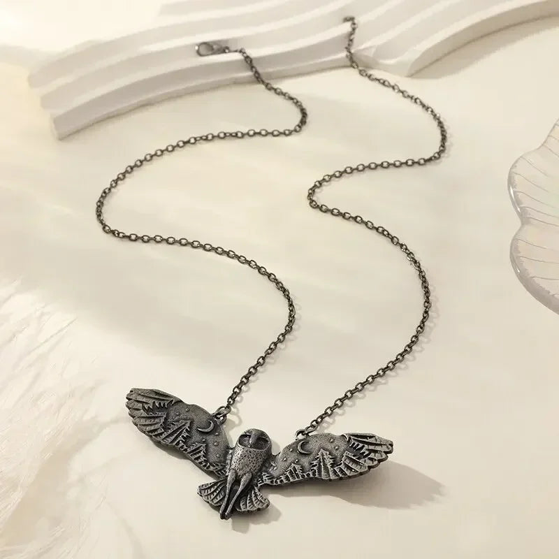 1pcs Vintage Necklace For Men And Women Creative Owl Pendant Wings Flying Holiday Jewelry Femstylo