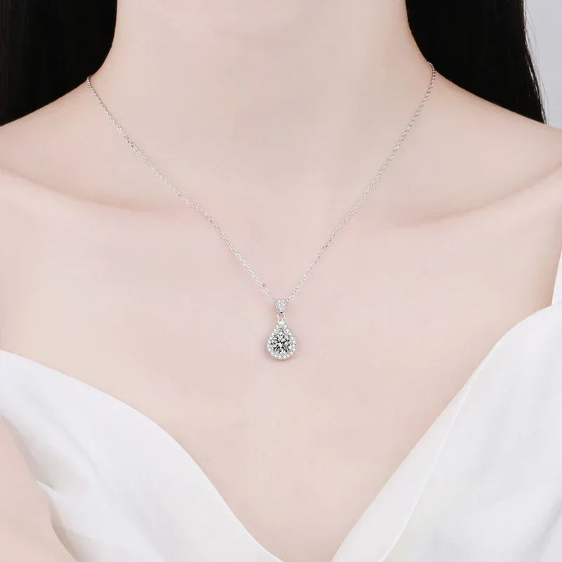 NeeTim 1CT 2CT 5CT Moissanite Pendant For Women 925 Sterling Silver Lab Diamond Plated with White Gold Necklace Wedding Jewelry Vera Lux