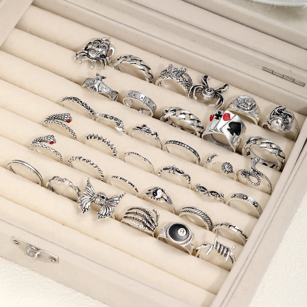 35 Pcs Gothic Ring Set for Men Women Trendy Joker Face Devil Smile Face Finger Ring For Daily Outfits Party Accessories Gifts Vera Lux