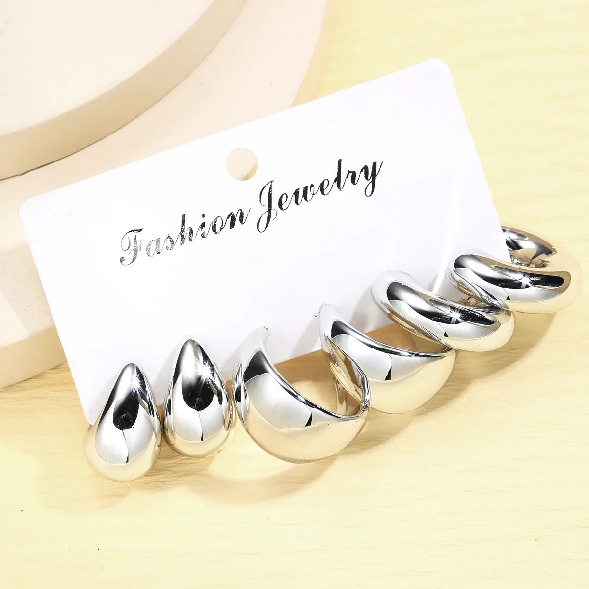 6pcs Chunky Gold Plated Waterdrop Hoop Earring Set For Women European and American Minimalist Smooth Circle Drop Earring Jewelry Vera Lux
