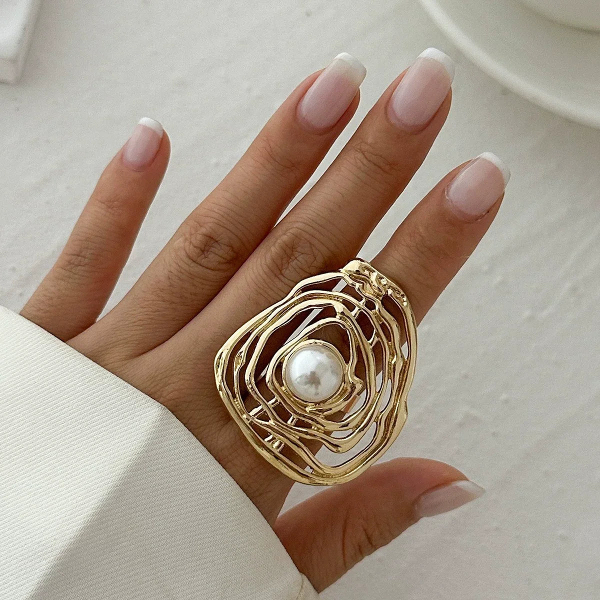 4 Pcs Exaggerated Gold Color Ring Set for Women 2025 Personality Metal Punk Party Big Flower Finger Ring Jewelry Accessories Vera Lux