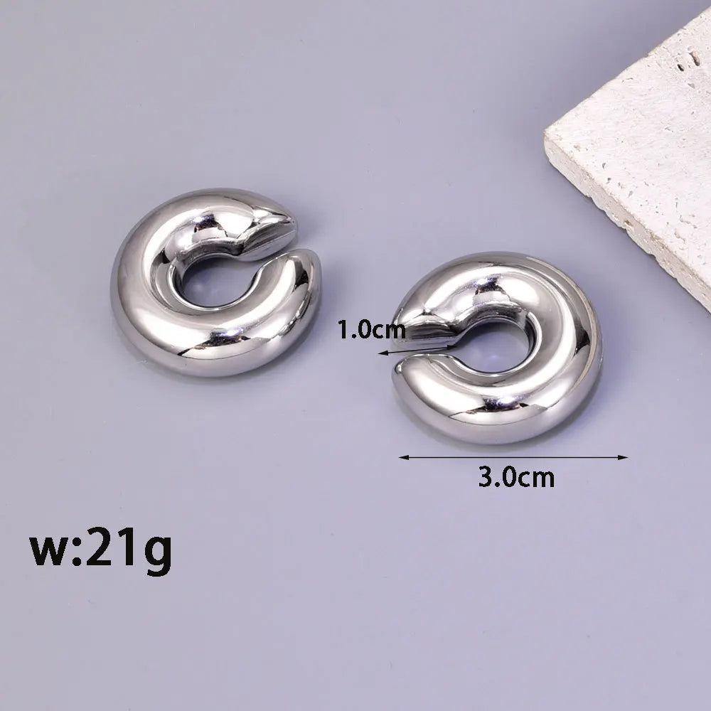 02 INS net red with stainless steel thick round tube hollow ear ring ear clip accessories wholesale Vera Lux