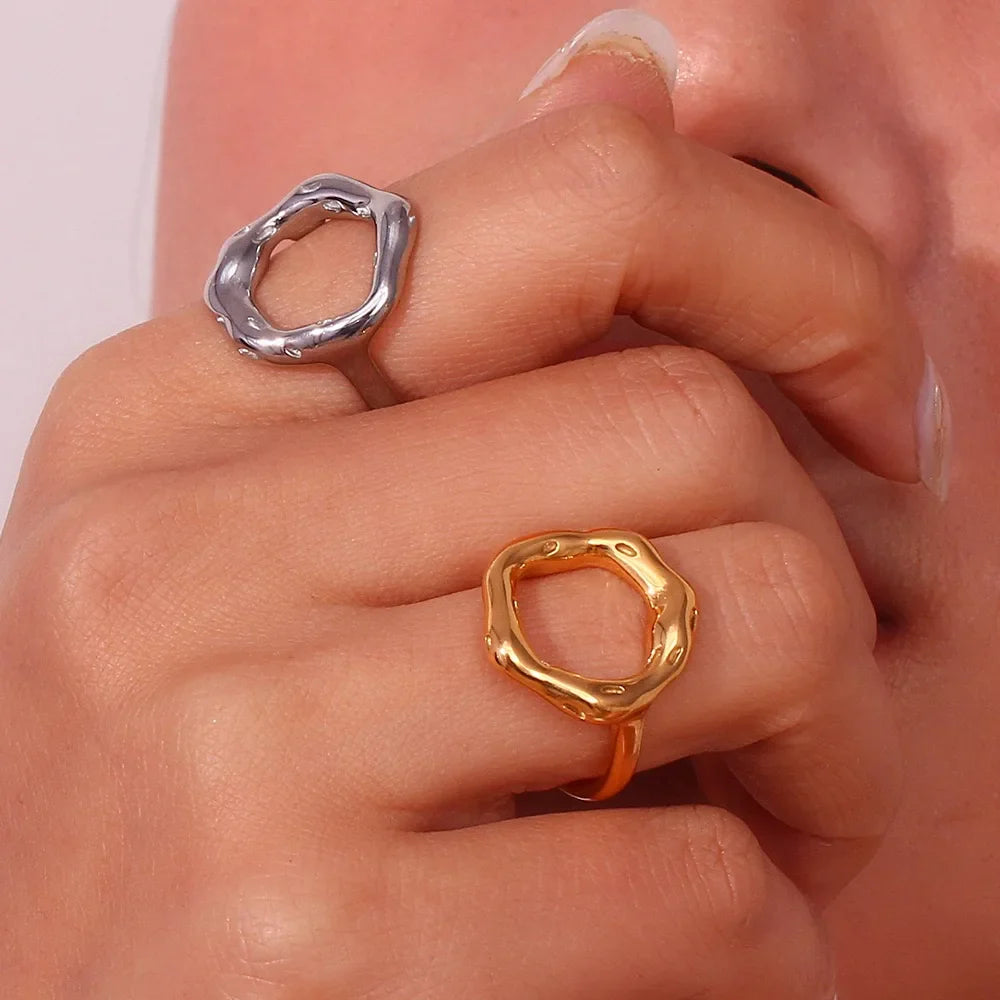 Vintage Circle Motif Stainless Steel Ring for Women Melted Texture Detail Texture Temperament Jewelry Wholesale Dropshipping Vera Lux