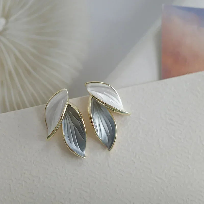 LATS New Korean Arrival Metal Trendy Fresh Lovely Sweet Grey Leaf Stud Earrings for Women 2024 Fashion Jewelry Gifts Vera Lux