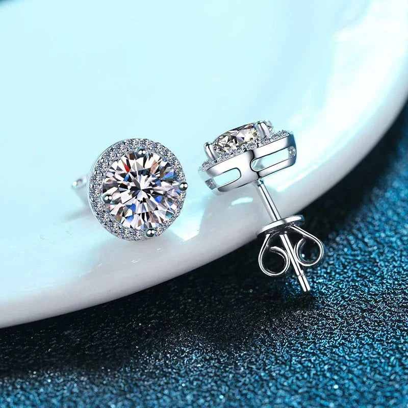 NeeTim Moissanite Stud Earrings for Women 925 Sterling Silver Green Blue Pink Red Black Blue Sparkling Moissanite Studs Earring Vera Lux