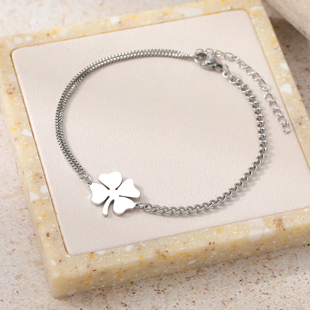 Stainless Steel Bracelets Classic Lucky Clovers Pendant Hip Hop Bracelet For Women Jewelry Non-fading High-quality Everyday Wear Vera Lux