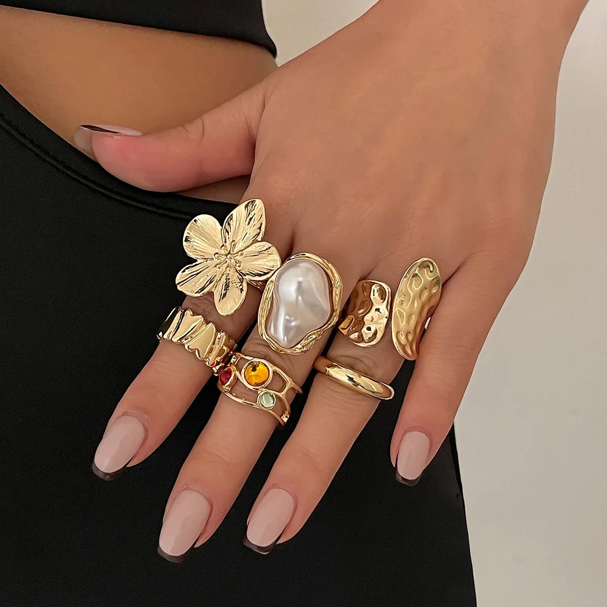 6pcs/Set Vintage Metal Flower Ring Set for Women Punk Elegant Baroque Faux Pearl Knuckle Rings Daily Wear Party Holiday Gifts Vera Lux