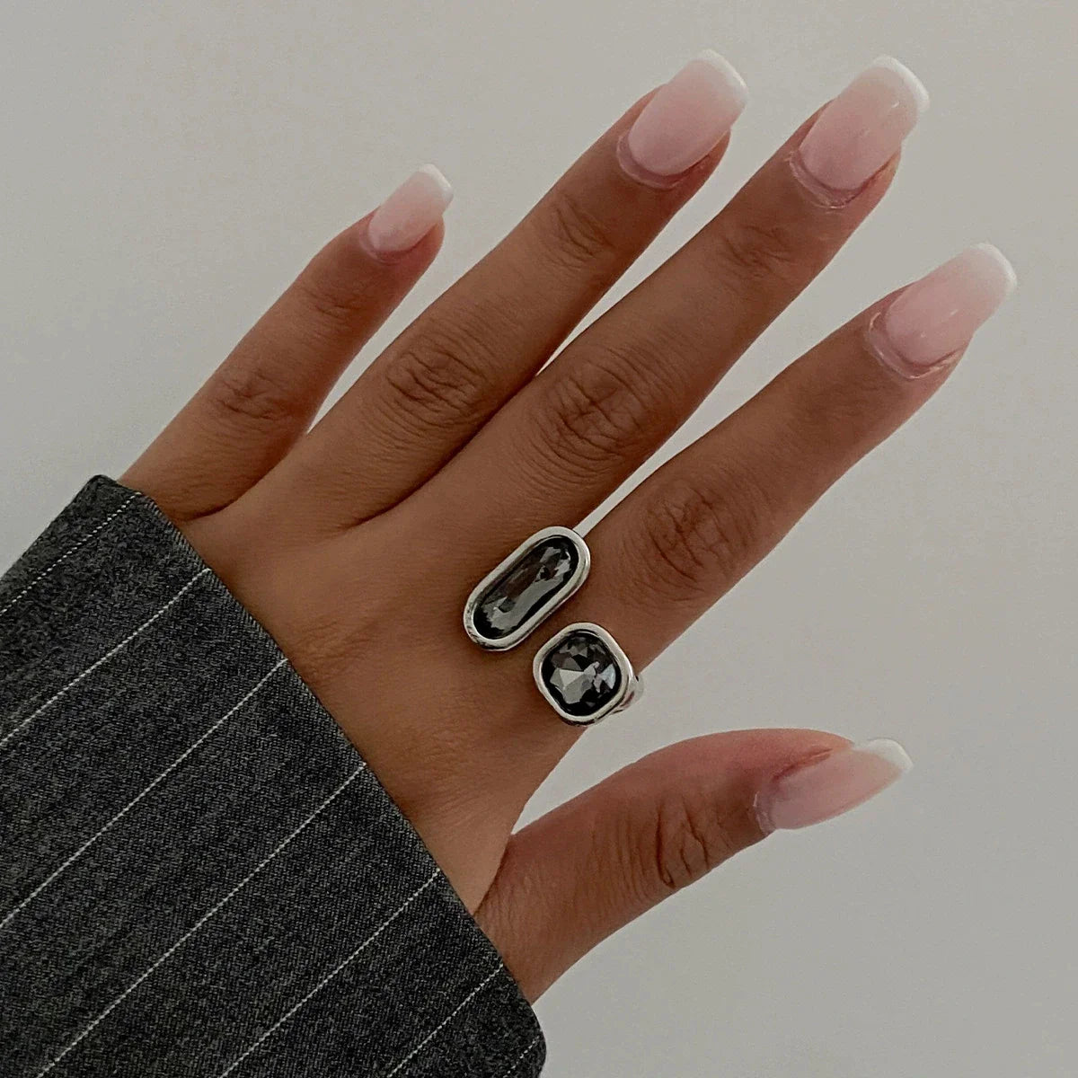 Top Quality Irregular Crystal Rings for Women Wedding Bride Elegent Stone Ring for Women Christmas Mothers' Day Gifts Vera Lux