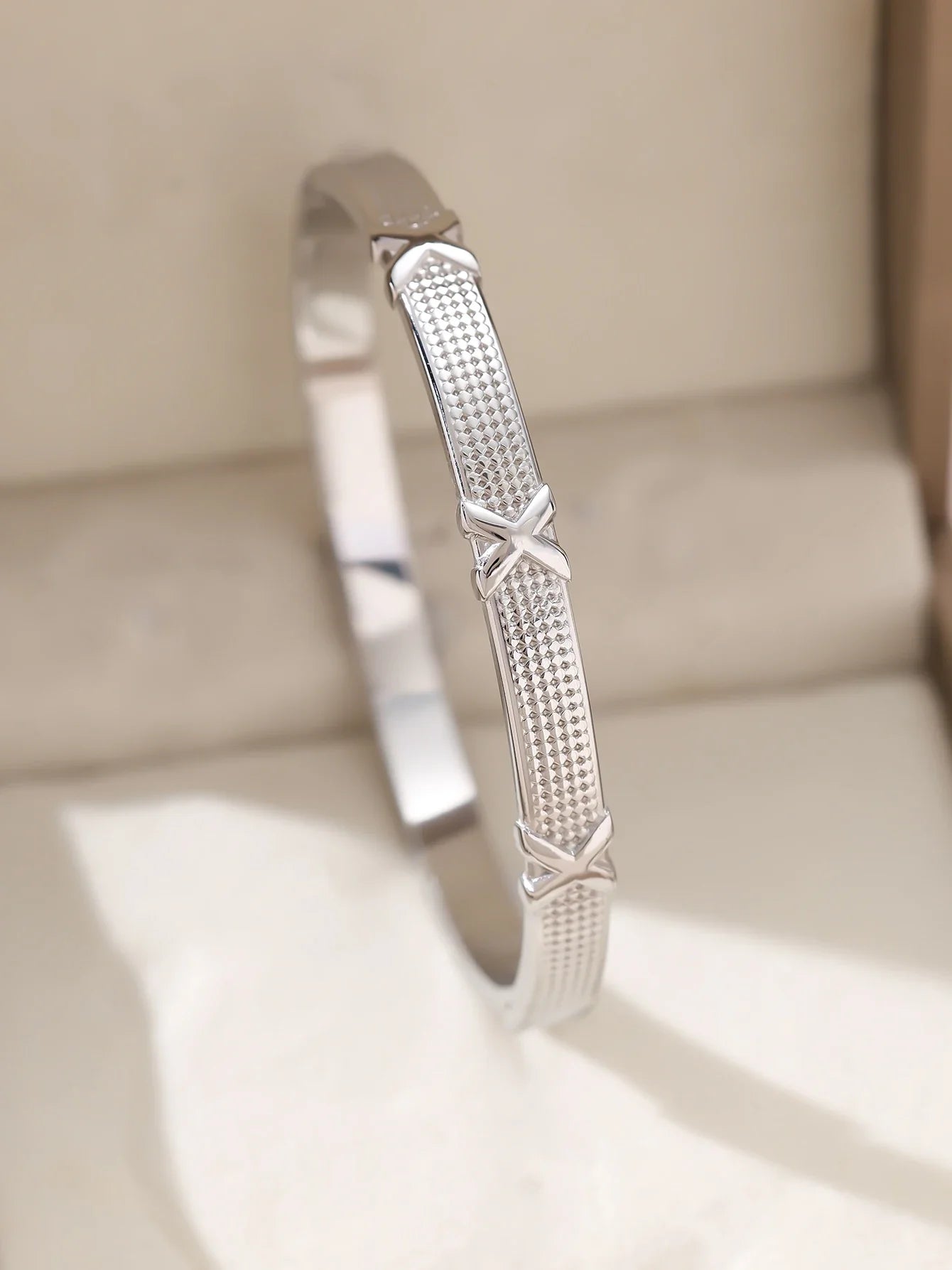 1pieces/set women's wedding jewelry party holiday Valentine's Day gift stainless steel bracelet plated with 18K gold bracelet Vera Lux