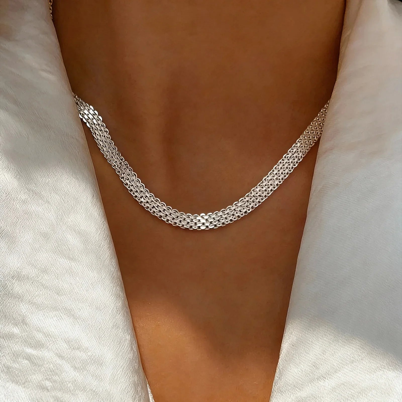 S925Silver European and American simple and unique woven hollow wide necklace ins trend mesh collarbone chain Vera Lux