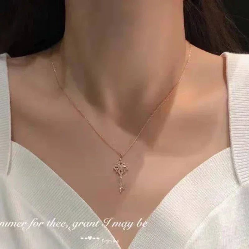 925 Sterling Silver Pave Crystal Vintage Key Pendant 14k Gold Plating Necklace Women Light Luxury Temperament Dress Jewelry Femstylo