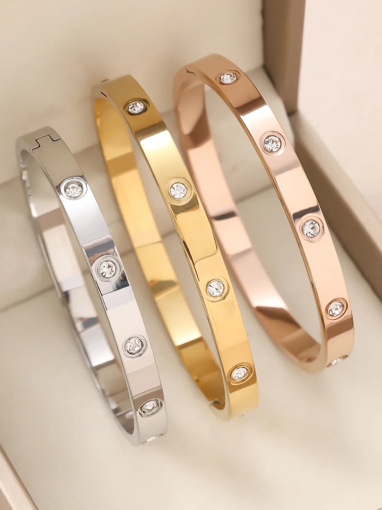 1pieces/set women's wedding jewelry party holiday Valentine's Day gift stainless steel bracelet plated with 18K gold bracelet Vera Lux