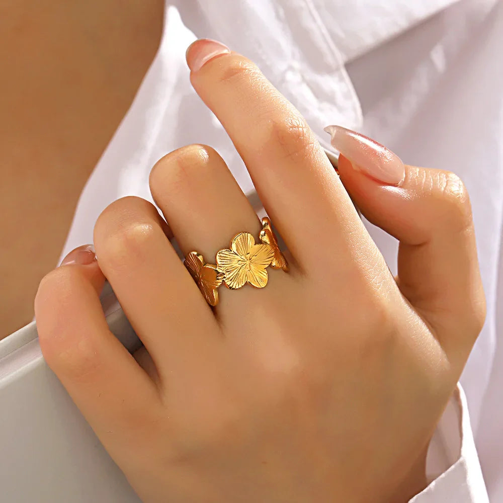 Stainless Steel Flower Adjustable Opening Rings 18k Gold PVD Plated Waterproof Finger Jewelry For Women Wedding Exquisite Gifts Vera Lux