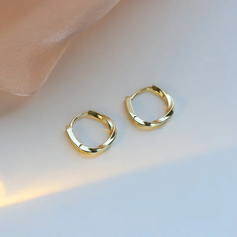 2024 Korean New Simple Temperament Circle Pearl Earrings Fashion Small Versatile Earrings Women's Jewelry Vera Lux