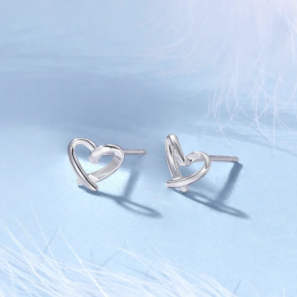 S925Silver Hollow out heart-shaped earrings for women, simple, light, luxurious, high-end, heart-shaped ins, high-end Vera Lux