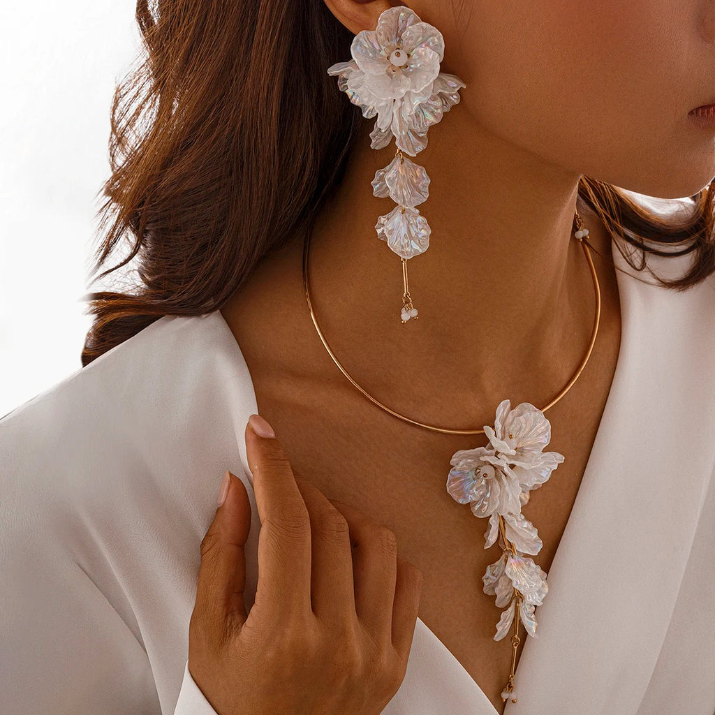 Ingemark Creative Punk Torques Chain Necklace Women Wed Bridal Elegant White Flower Hanging Drop Earrings Wed Bridal Jewelry Set Vera Lux