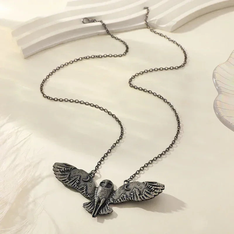 1pcs Vintage Necklace For Men And Women Creative Owl Pendant Wings Flying Holiday Jewelry Femstylo