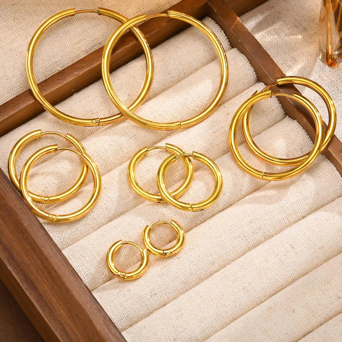 Minimalist Circle Hoop Earrings for Women, Simple Stainless Steel Round Huggies Earring Vera Lux