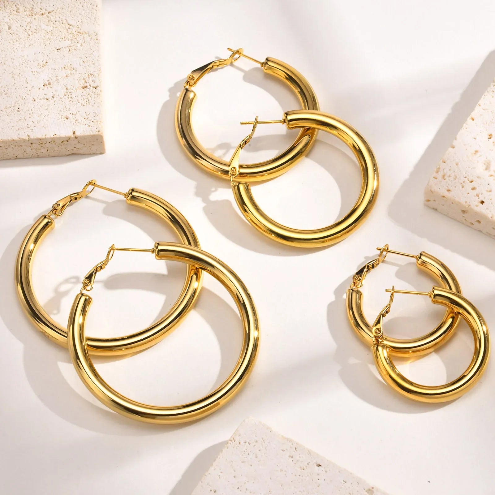 30/40/50mm Circle Hoop Earrings for Women, Classic Stainless Steel 18k Gold Plated Minimalist Jewelry Hypoallergenic Vera Lux