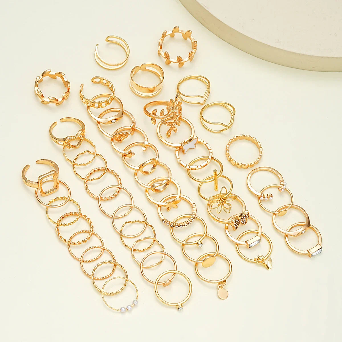 47Pcs/Set Vintage Gold Color Heart Rings Set For Women Men Hollow Butterfly Pearl Crystal Geometric Rings Trendy Finger Jewelry Vera Lux