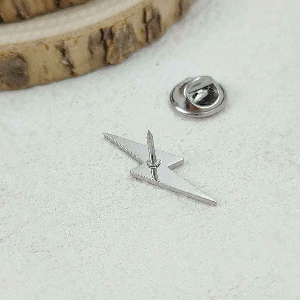 Creative lightning shape stainless steel brooch, waterproof and non-fading badge set, suit lapel pin, wedding party wearing Vera Lux