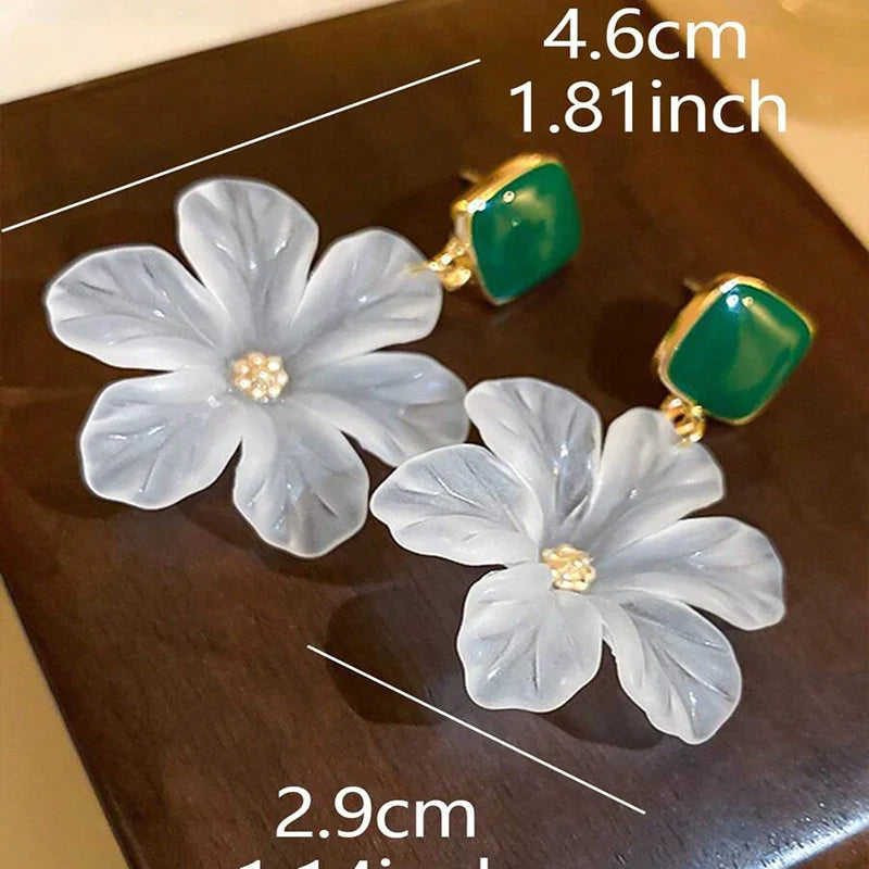 Obega White Flower Charm Square Metal Green Epoxy Drop Earrings For Women Bohemia Romantic Camellia Flower Dangle Earring Luxury Vera Lux