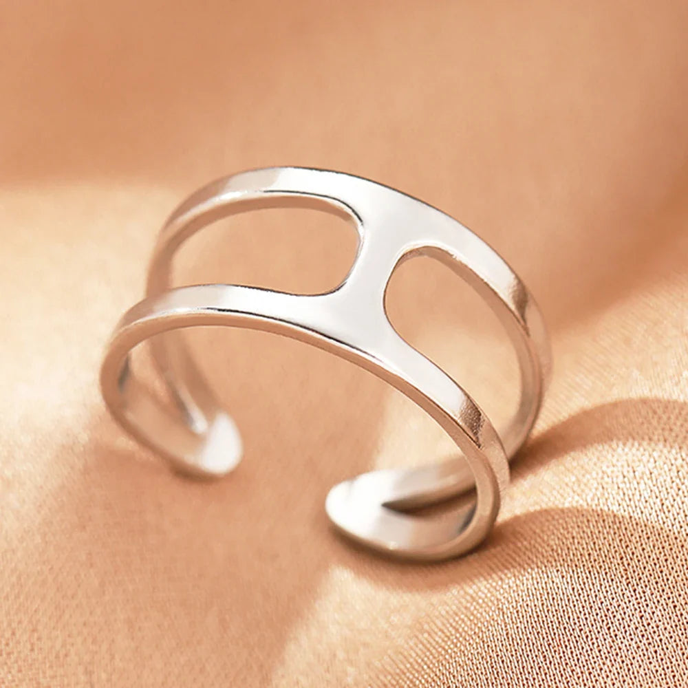Stainless Steel Rings Vintage Exquisite Hollow Adjustable Open Statement Rings Light Luxury Fashion Rings For Women Jewelry New Vera Lux