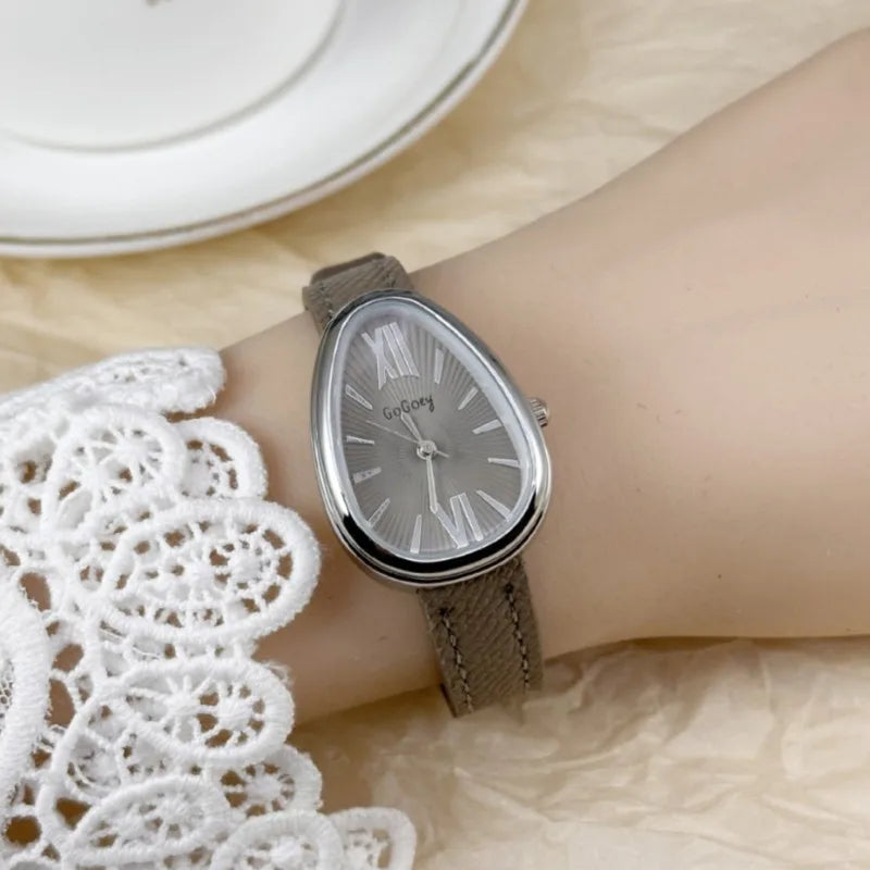 Famous Brand Women Quartz Watch Luxury Gift Ladies Snake Head Female Watch Fashion Red Leather Strap Wristwatch Dropshipping Vera Lux