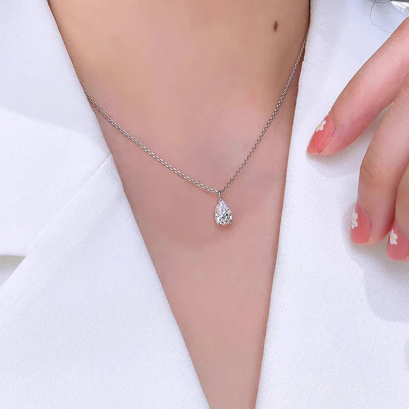 NeeTim Water Drop1ct 2ct Moissanite Pendant Necklace S925 Silver Pear Cut Lab Diamond Neckchain with Certificate for Women Vera Lux