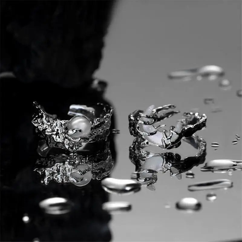 2pcs Irregular Sun Moon Ring with Small Texture Light Luxury Jewelry Personalized Versatile Cosplay DIY Props for Couple Gifts Vera Lux