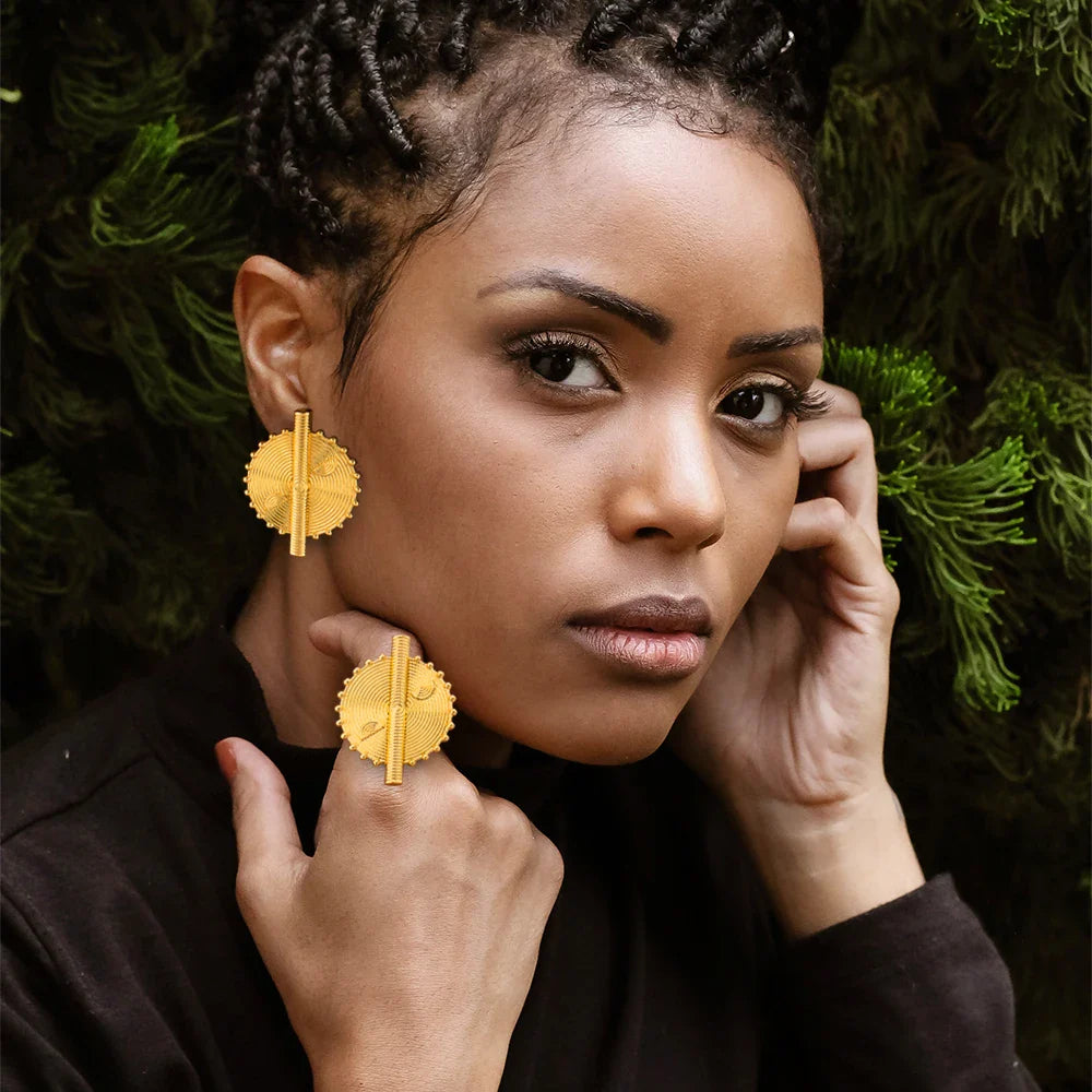 Fashion Earrings Jewelry for Women 18k Gold Plated Clip Earrings and Finger Ring Party Gift for African Dubai Copper Jewelry Set Vera Lux