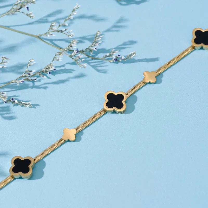 Europe And The United States Trend Fashion Simple Leaf Bracelet Women's Black Clover Bracelet Versatile Jewelry Vera Lux