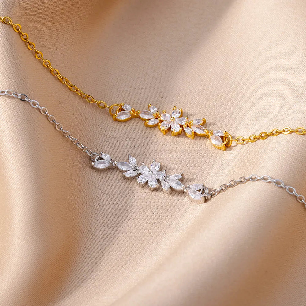 Elegant Zircon Flowers Bracelet For Women Girls Charm Gold Color Stainless Steel Plant Bracelets Luxury Designer Jewelry Gifts Vera Lux