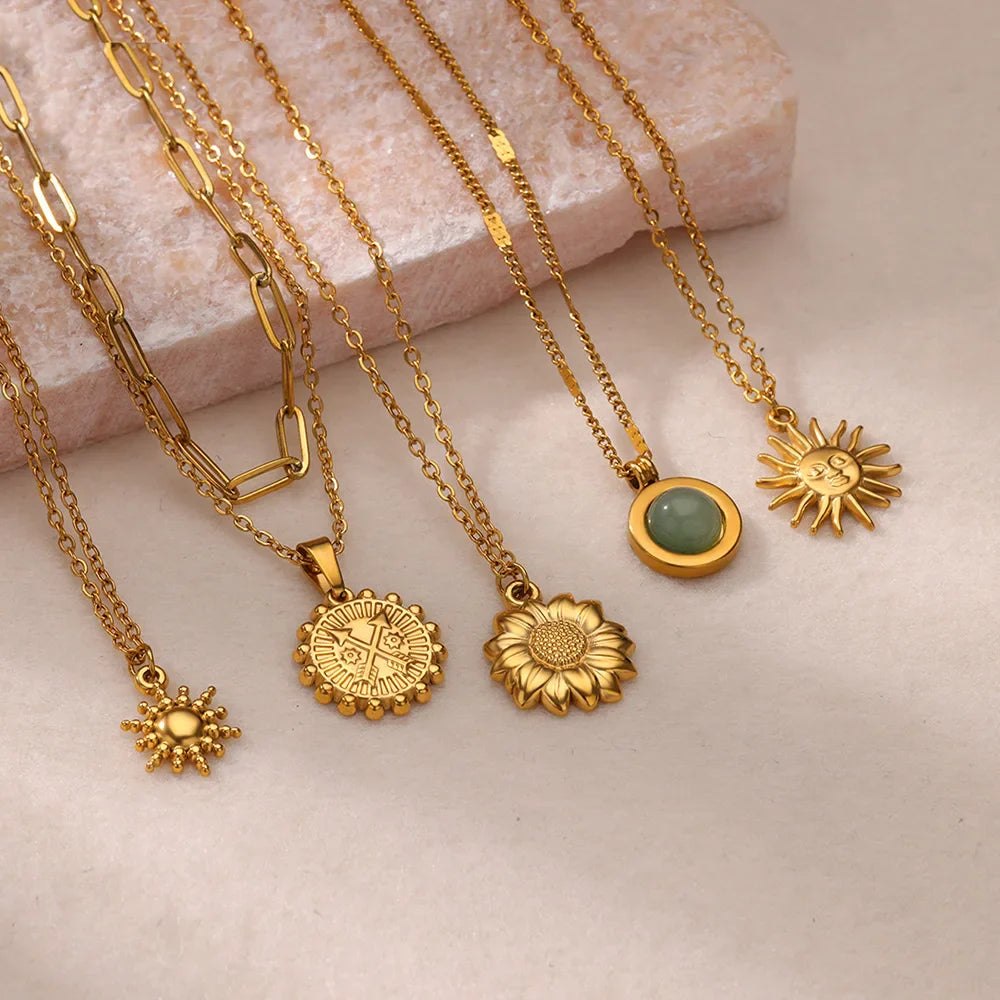 Stainless Steel Sun Sunflower Pendant Necklace For Women Gold Color Round Charm Clavicle Chain Necklaces Fashion Jewelry Gift Vera Lux