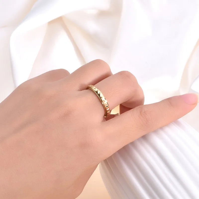 3mm Thin Stainless Steel Pyramids Spinner Ring Wedding Band for Women Girl Size 5-12 Vera Lux