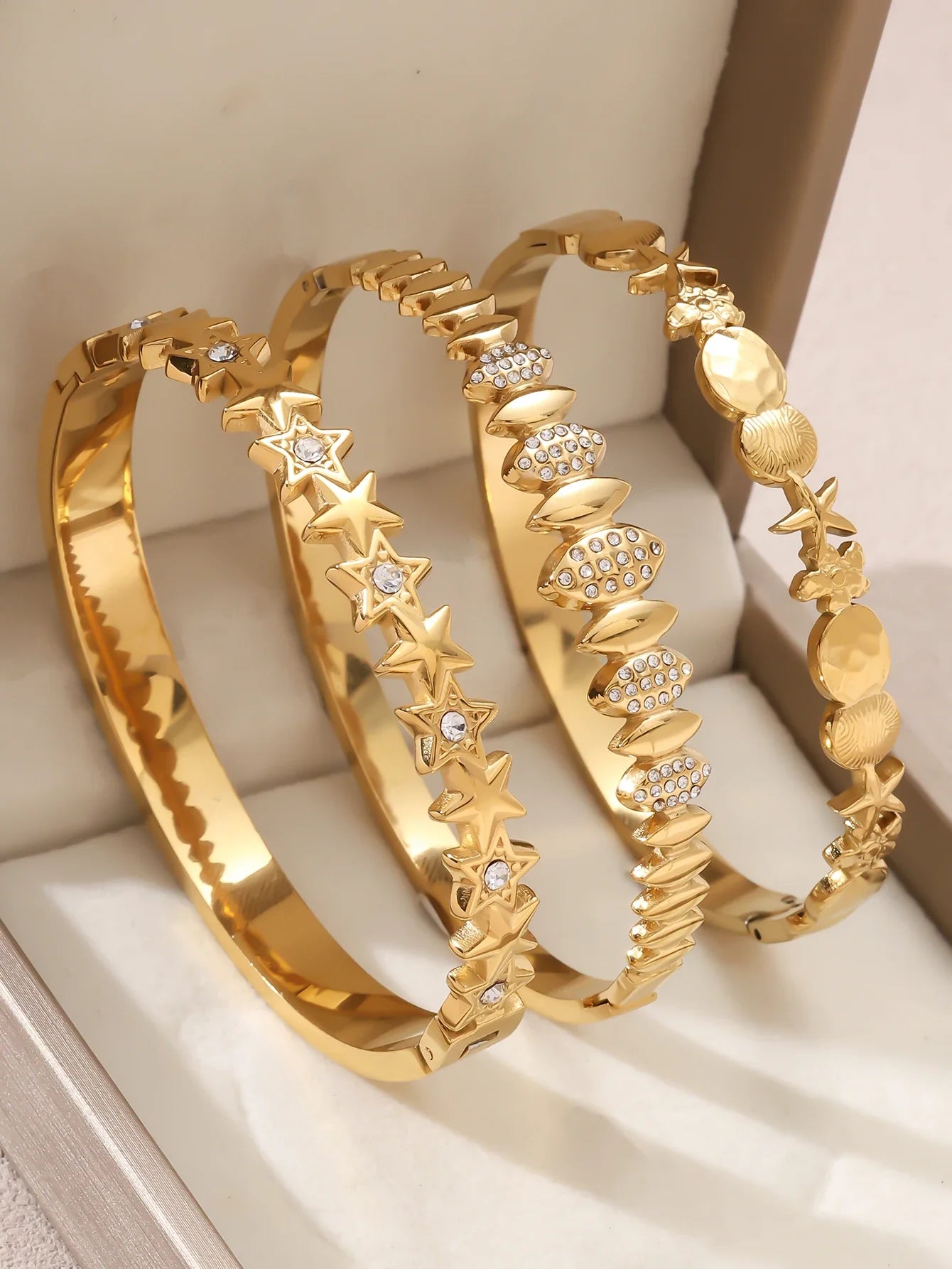 1pieces/set women's wedding jewelry party holiday Valentine's Day gift stainless steel bracelet plated with 18K gold bracelet Vera Lux