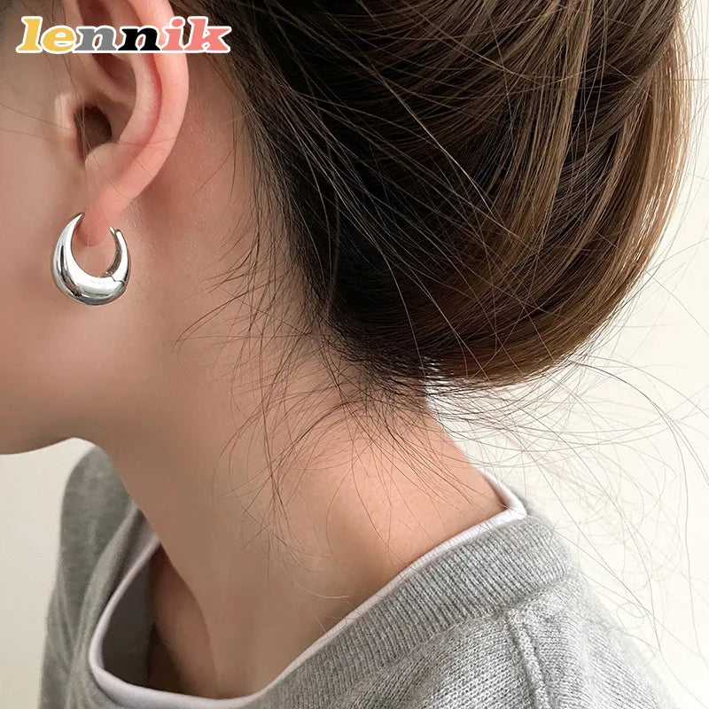 LENNIKOval Elegant Earrings, Women’s 3D Metal Design, Fit for Work/Casual Outfits, Flattering on All Faces, Perfect Gift Choice Vera Lux