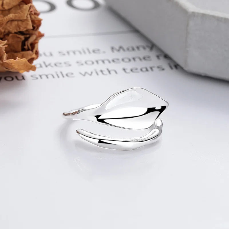 925 Sterling Silver Smooth Surface Leaf Rings For Women Couple Engagement Jewelry Accessories Wholesale Argent 925 Jewellery Vera Lux