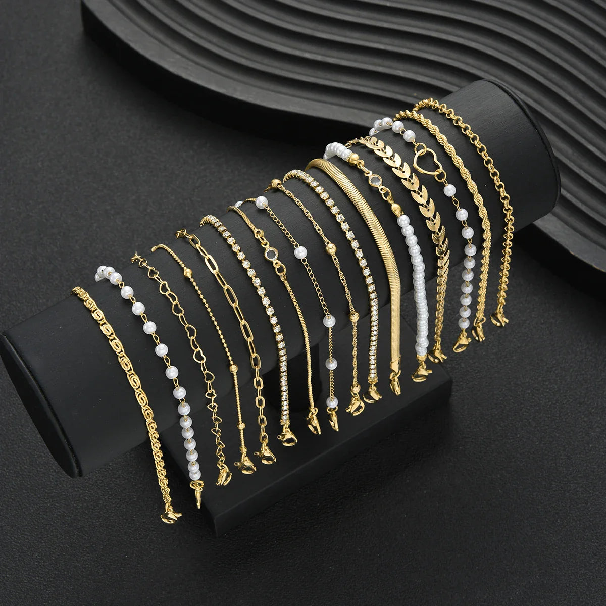 16pcs Minimalist Heart Pearl Rhinestone Snake Chain Bracelet Set for Women Elegant Gold Color Dates Vacations Daily Wear Jewelry Vera Lux