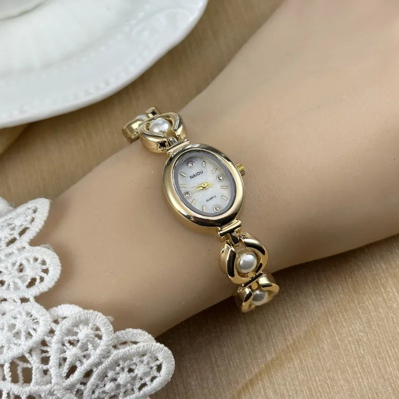 Luxury Pearl Inlaid Bracelet Watch Fashion Women Quartz Watch Brand Oval Dial Dress Wristwatches Dropshipping Relojes Para Mujer Vera Lux