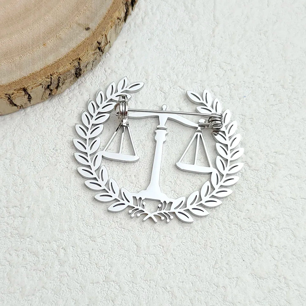 Original fair and justice balance hollow stainless steel gold-plated 18K brooch, suit lapel pin, waterproof formal fittings Vera Lux