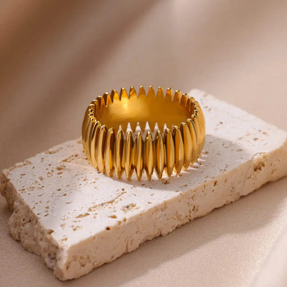 Stainless Steel Geometric Stripe Rings for Women Trendy Gold Plated Geometric Finger Ring Punk Christmas Party Jewelry Gift Vera Lux