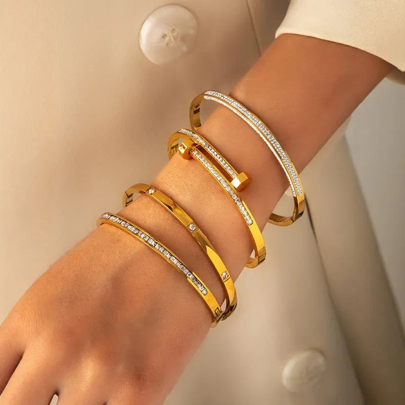 Fashionable Minimalist Nail Bracelet With Starry Sky Diamond Inlay Colorfast Versatile Stainless Steel Bracelet Vera Lux