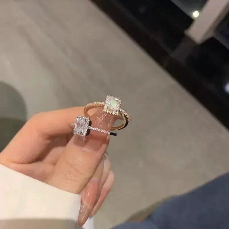 Hot Sales Fashion Retro Zircon Ring Simple Gold Color Acrylic Crystal Ring for Women Trendy Jewelry Accessories Adjustable Ring Femstylo